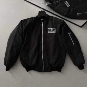 Erkek Bomber Mont – Fermuarlı, Cepli, Kapitone Astarlı, Göğüs Baskılı Tasarım Günlük Rahat Ceket