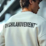 تي شيرت شتوي برقبة كرو برقبة عريضة مطبوع عليها طبعات